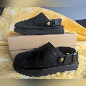 UGG Goldenstar Villa - Size 8